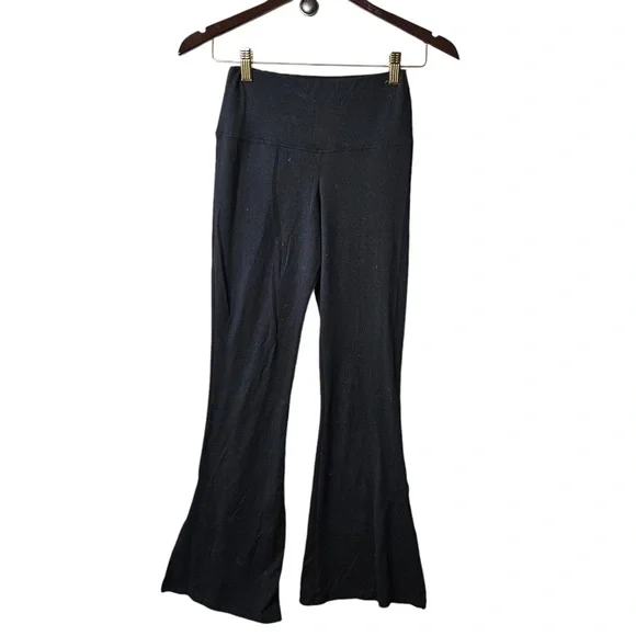 Bootcut Black Leggings Slit Detail Women’s Small Athletic Pants Great Condition - Picture 2 of 5